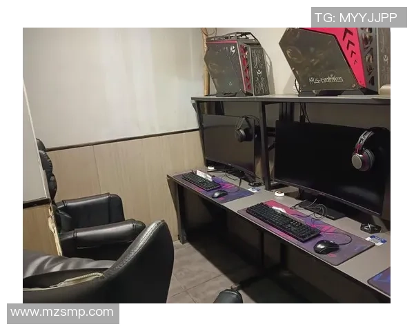 在自由足球的世界里畅游QQ网吧带你体验激情与乐趣的全新玩法 在自由足球的世界里畅游QQ网吧带你体验激情与乐趣的全新玩法