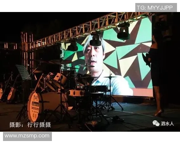 在音乐与运动的交汇处吉他与篮球的激情碰撞之旅 在音乐与运动的交汇处吉他与篮球的激情碰撞之旅